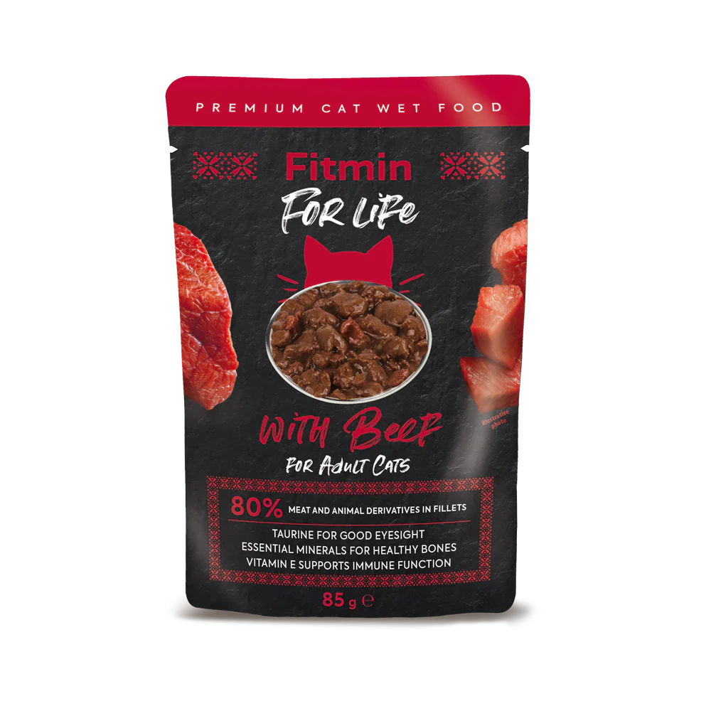 Fitmin Wet Food Pouchs with Beef in Gravy for Adult Cats